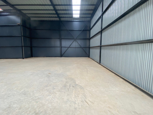 Bodega - Local Comercial 320 M2 En Camino Internacional