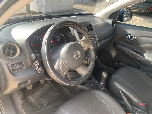 Nissan Versa 1.6 Advance