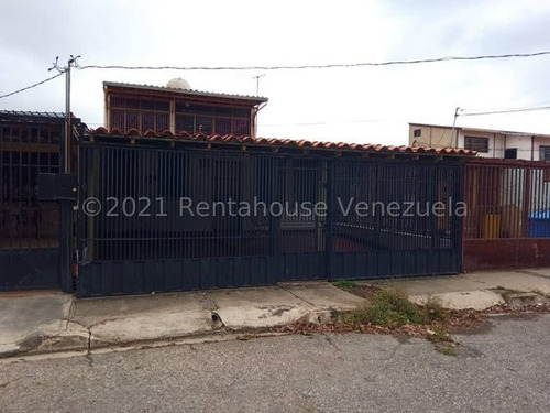 Imagen 2 de 30 de Casas En Venta El Trigal Cabudare 22-12697 /m