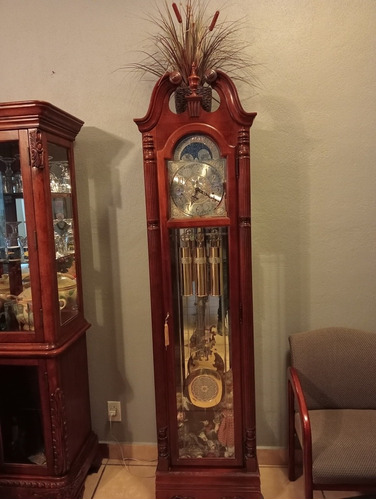 Reloj De Piso Grand Father Howard Miller. 