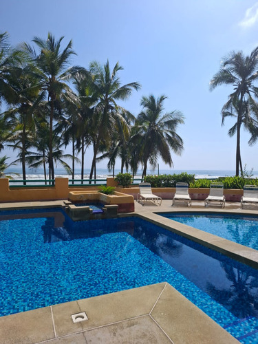 Se Vende Apartamento En Conj. Residencial Puerto Limon Tucacas Edo. Falcon. L.m