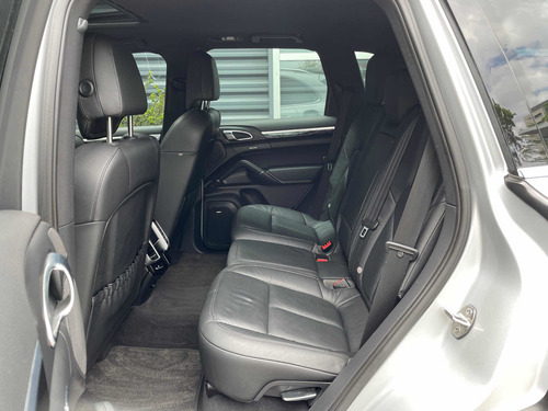 Imagen 7 de 15 de Porsche Cayenne 2012 3.0 Diesel 245cv (958)