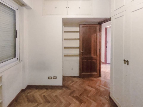 Imagen 29 de 30 de Muy Buen Departamento De 4 Ambientes En Venta En Olivos !!