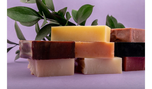 Imagen 4 de 5 de Jabón Almendras Karité Natural Ecológico Artesanal 130 Grs
