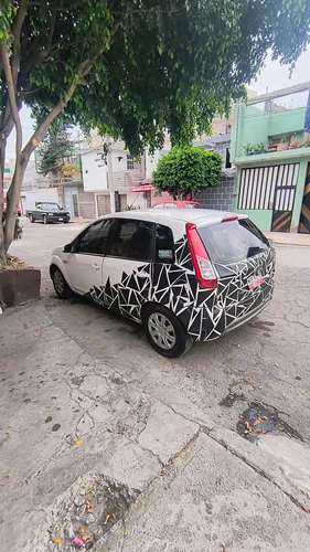 Ford Ikon 1.6 Ambiente Mt