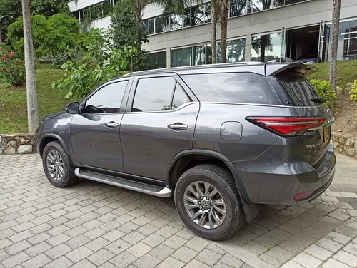 Toyota Fortuner 2.7l