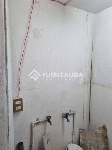 Departamento En Venta De 2 Dorm. En La Pintana