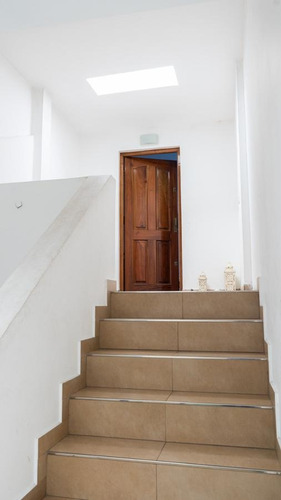 Imagen 9 de 30 de Ph 2 Amb C/quincho, 2 Piso X Escalera - 113 M² Cub.- San Justo