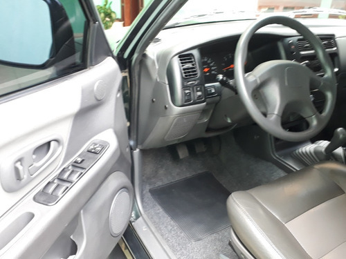 L200 Outdoor