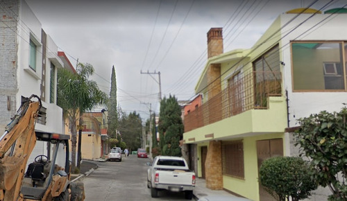 Casa En Venta Remate Bancario En Bosque Camelinas Morelia Mich. Lma