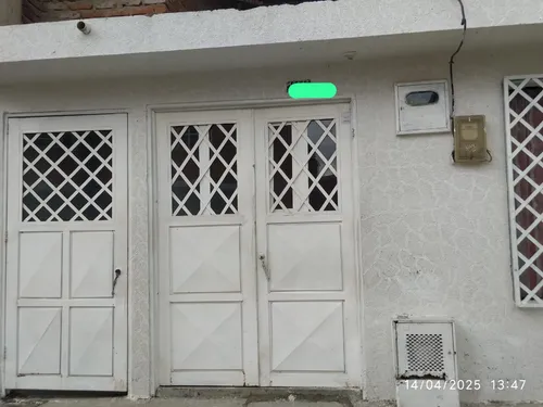 Casa Con 3 Cuartos Un Baño Y Patio