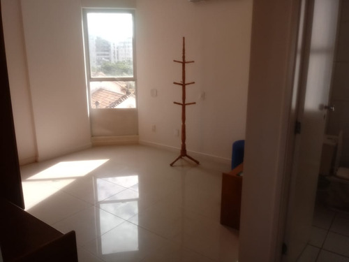 Imagem 8 de 14 de Apartamento Largo Da Graça - Próximo A Praia
