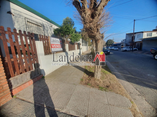 Imagen 2 de 12 de Departamento 2 Amb. - Todos Los Servicios Conectados - Sin Expensas