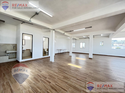 Renta De Local En Plaza Comercial, Col. San Cristobal, Cuernavaca, Morelosclave 4980