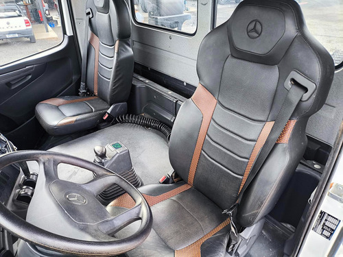 Mercedes-benz Axor 3131 6x4 Traçado Ano 2022 Com Retarder