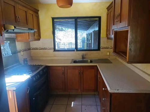 Comoda Casa Un Nivel Conjunto Horizontal Cerca Camino Real S