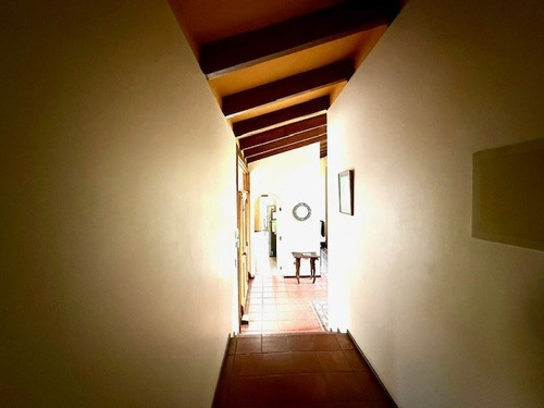 Gran Terreno Con Cómoda Casa. Del Maillin. Colegio Mayflower