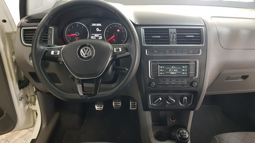 Imagem 7 de 13 de Volkswagen Fox 2016 1.6 16v Msi Highline Total Flex 5p
