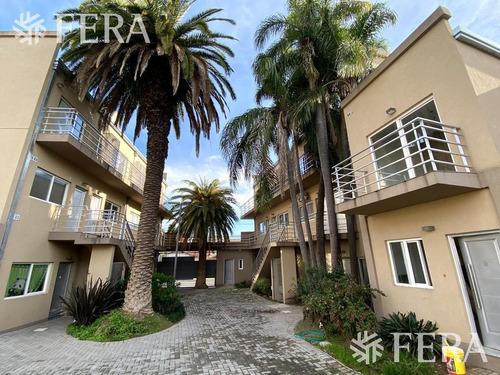 Imagen 4 de 19 de Venta Departamento 4 Ambientes Con Dos Cocheras. En Bernal (24216)