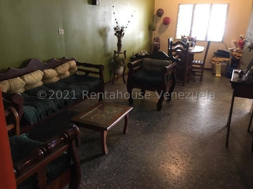 Imagen 7 de 14 de Gustavo Zavala Rentahouse 22-2195