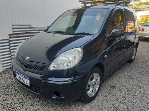 Imagen 3 de 10 de Toyota Funcargo 1.3 Automática