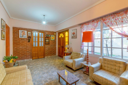 Imagen 14 de 30 de Venta Casa 4 Amb Cochera-patio-bal/terraza-parrill