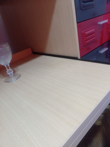 Cama Cucheta Y Escritorio Rojo Combinado (Usado)