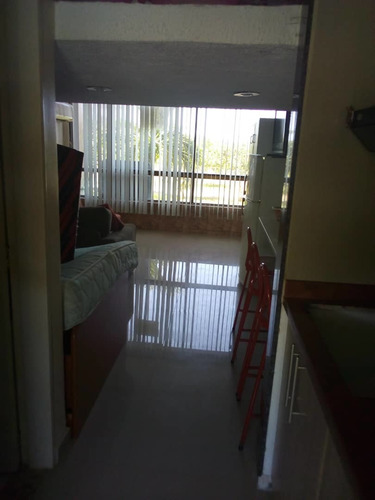 Imagen 13 de 14 de Apartamento Agua Sal Higuerote Bajo De Precio Century 21 Plaza Francia 04125033903 Nu