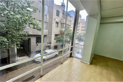 Venta De Edificio A Pasos Del Palacio De La Moneda