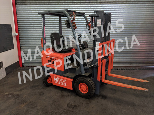 Autoelevador Eléctrico Toyota 900 Kg 4 Mts Compacto