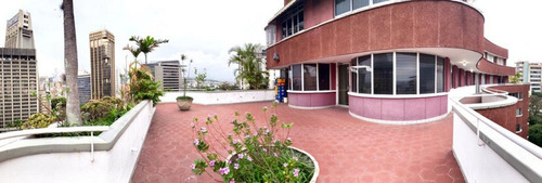 Js Group Ccs Vende Tradicional Pent House, Ubicado En Los Caobos, Y.m.