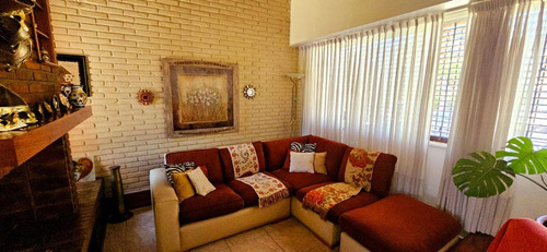 Venta Casa 7 Amb C/parque Pileta Quincho Y Balcon