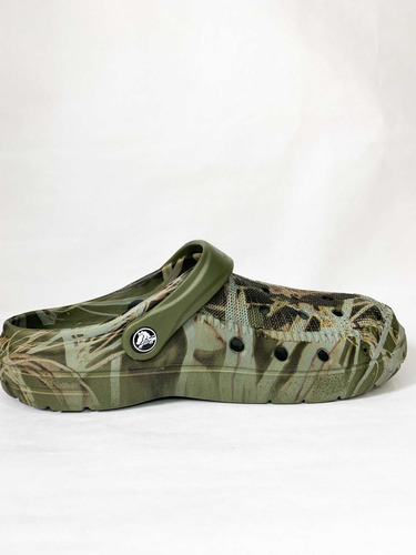 Imagen 3 de 3 de Cholas Zuecos Crocs Camuflaje