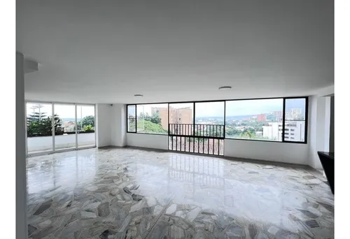 Venta De Apartamento De 231mt2 En Miraflores, Oeste De Cali, 7231.