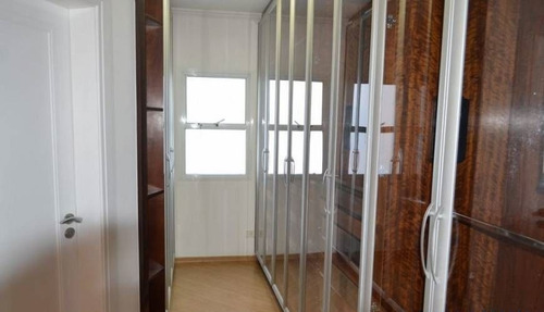 Tamboré 03 - Casa 720m² - 4 Dormitórios Sendo 4 Suítes, 4 Vagas, Living Com Lareira, Espaço Gourmet Com Churrasqueira - Cncd081