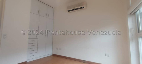 Apartamento En  Venta En El Solar Del Hatillo   #24-19801