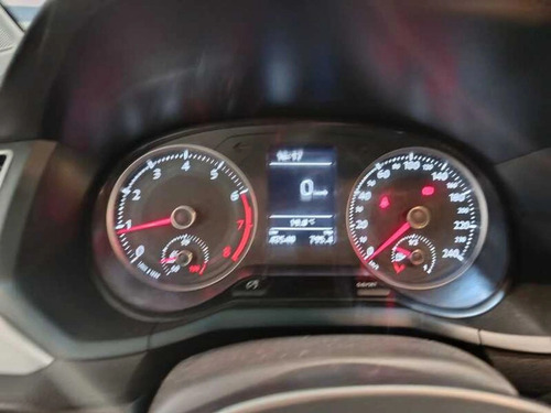 Volkswagen Voyage 1.6L MT Highline - 74 kW/101 CV