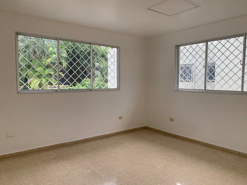 Imagen 8 de 9 de Alquilo Local Comercial En Gazcue