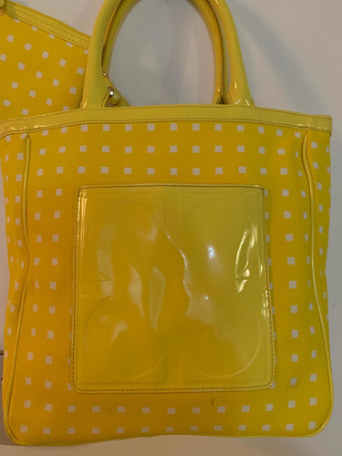 Imagen 4 de 4 de Bolsa Liz Claiborne Amarilla Seminueva Incluye Monedero
