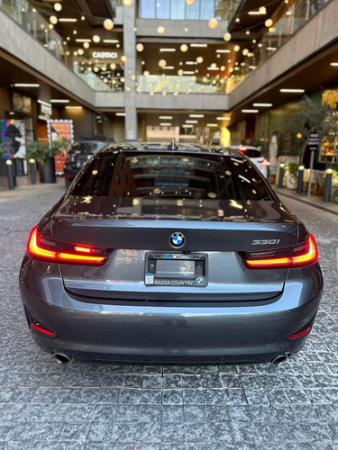 BMW Serie 3 2.0 330ia Luxury Line At