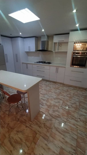 Apartamento En Venta Los Roques Intercomunal Turmero