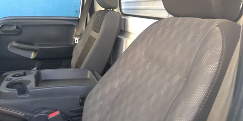 Kia Bongo 2013 + Ar Condicionado + Bau Km 151000