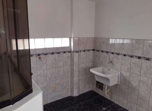 Ultimo Dpto En Tercer Piso - Urb. Lucyana