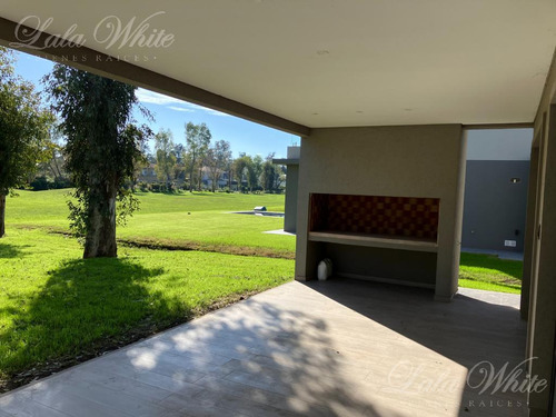Casa En Venta En Saint Thomas Este Canning