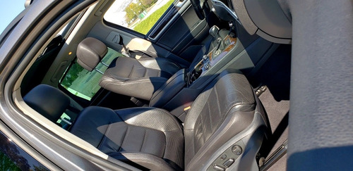 Imagen 11 de 15 de Volkswagen Touareg 2014 4.2 V8 Nave R Pikepeaks At