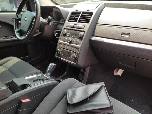 Dodge Journey 2.7 Sxt 5p