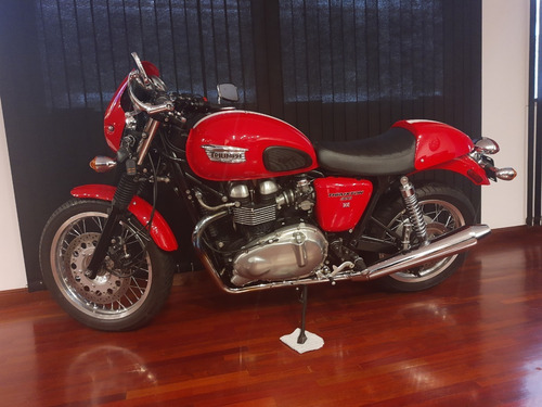 Triumph Thruxtom (permuto)