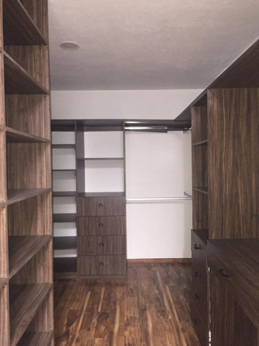 Imagen 21 de 26 de Casa En Venta En Privada Sobre Calle En Metepec