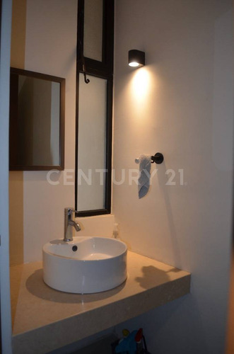 Town House En Venta - Fraccionamiento Montebello