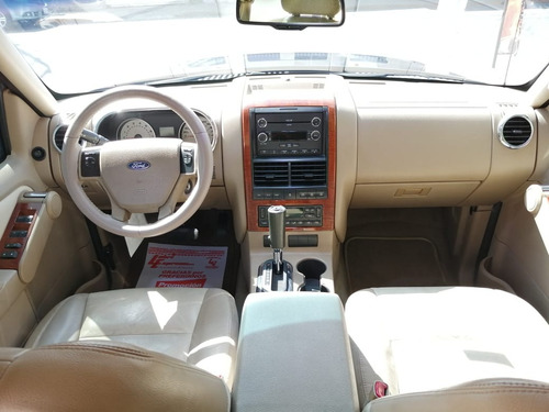 Imagen 6 de 9 de Ford Explorer Eddie Bauer
